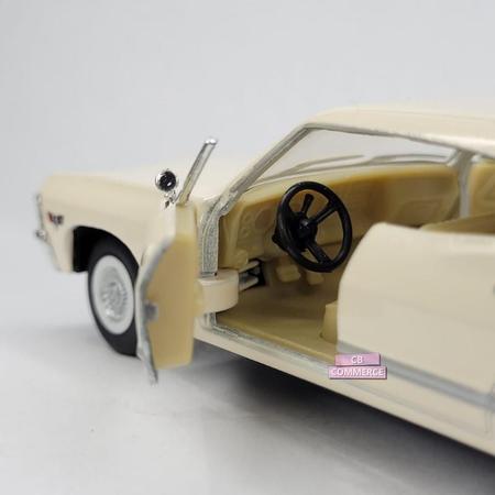 Imagem de Miniatura Carrinho De Ferro chevrolet impala 1967 Abre a Porta Carro antigo de Coleção Metal