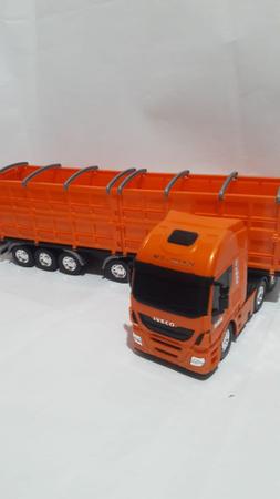 PHD BRINQUEDOS  Miniatura Iveco Hi Way Graneleira Usual