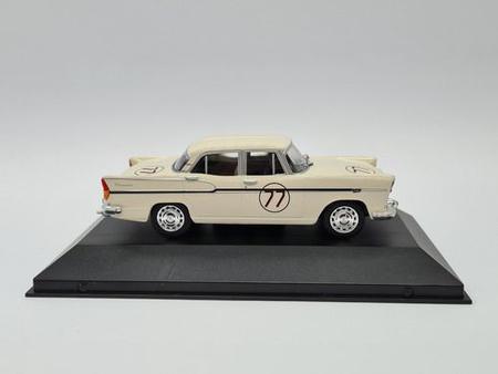 Carro de corrida 1:43 (vários modelos)