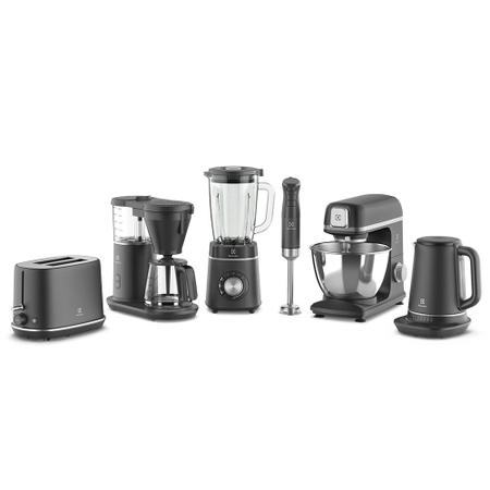 Mixer 3 em 1 Electrolux Preto 700W Expert com Haste em Inox e Tecnologia TruFlow Power System (IBP70) Imagem de Mixer 3 em 1 Electrolux Preto 700W Expert com Haste em Inox e Tecnologia TruFlow Power System (IBP70)