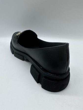 Mocassim Feminino Sola Tratorada Corrente 080 - Mozione Imagem de Mocassim Feminino Sola Tratorada Corrente 080