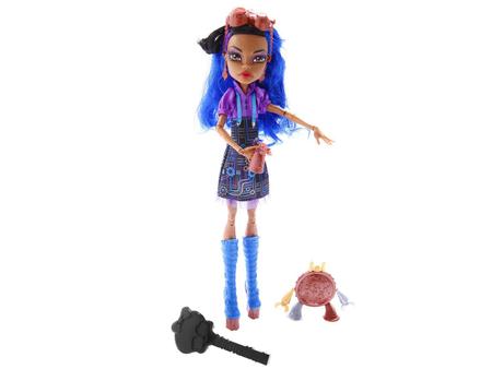 Boneca Monster High Robecca Aula de Arte - Mattel - A sua Loja de  Brinquedos, 10% Off no Boleto ou PIX