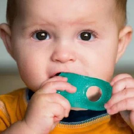 Imagem de Mordedor para bebe buba gelado com agua pezinho