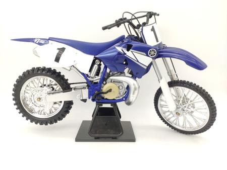 Moto de Ferro Trilha Miniatura Yamaha YZ 250 1:6 na Caixa New-Ray