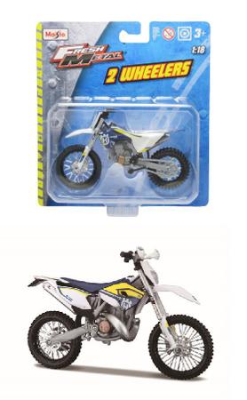 Moto de Ferro Trilha Miniatura Husqvarna FE 501 1:12 na Caixa Maisto -  Miniaturas de Motos - Magazine Luiza