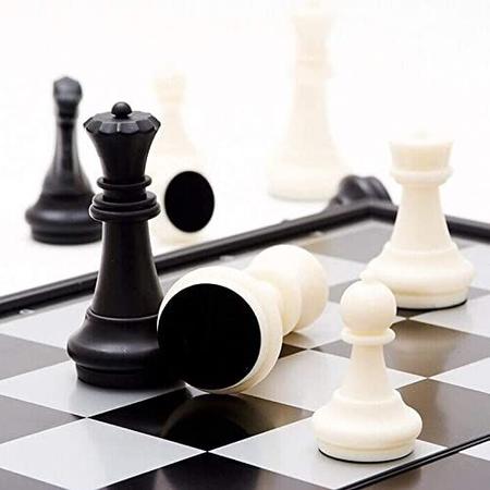 Jogo magnético do xadrez do curso com brinquedos educativos