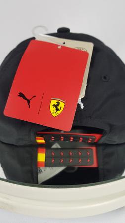 Novo boné oficial scuderia ferrari - carlos sainz - 2023 - Boné - Magazine  Luiza