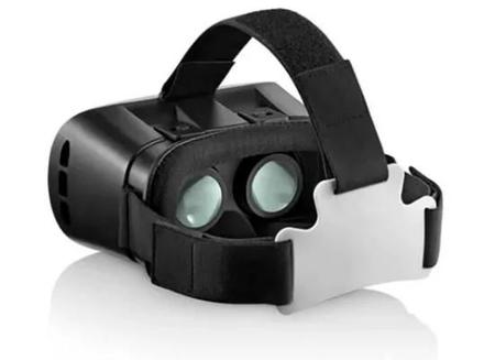 Dois homens jogando jogo de luta em óculos de realidade virtual