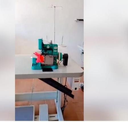 Imagem de Overlock Semi Industrial + Motor Servo+Parada De Agulha-220V