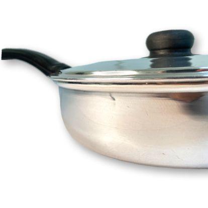 Panela frigideira com tampa N20 cozinha aluminino resistente - Filó Modas Imagem de Panela frigideira com tampa N20 cozinha aluminino resistente
