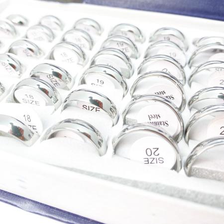Par de aliança aço prata namoro/compromisso inoxidável 6mm básicas - Filó Modas Imagem de Par de aliança aço prata namoro/compromisso inoxidável 6mm básicas