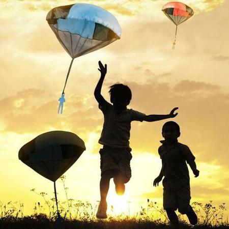 Imagem de Paraquedas Paraquedista Parachute Soldado - Brinquedo