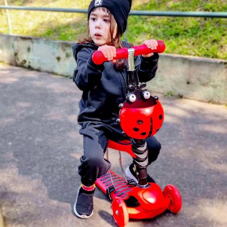 Imagem de Patinete Infantil 3 Rodas Joaninha 2 Em 1 Com Luz  Vermelho Recreação Esporte Aventura