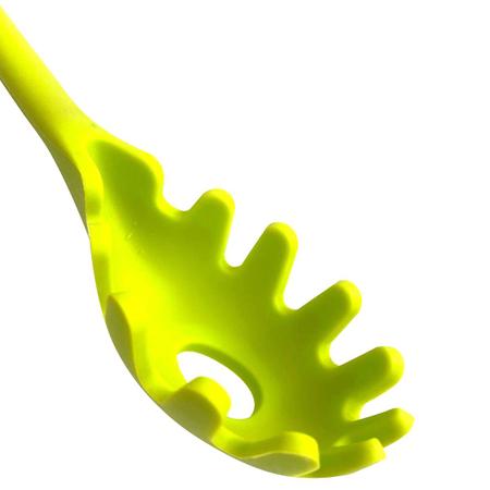 Imagem de Pegador De Massas Macarrão Em Silicone Verde