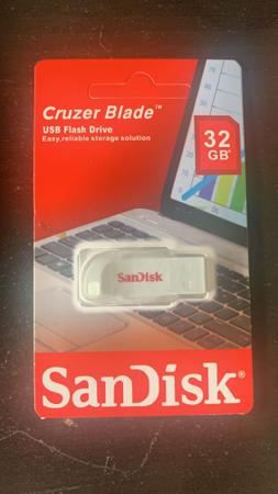 Imagem de Pendrive SanDisk Cruzer Blade de 32GB - Preto/Vermelho ou Branco/vermelho