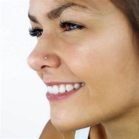Imagem de Piercing delicado - Ponto De Luz 2.5mm Em Aço Cirúrgico Para nariz