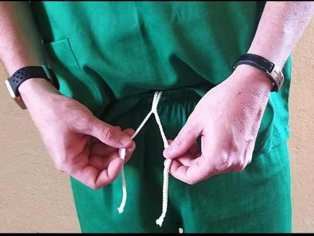Imagem de Pijama Cirurgico completo Scrub Tecido Brim Leve 100% ( Blusa e Calça) Verde Bandeira