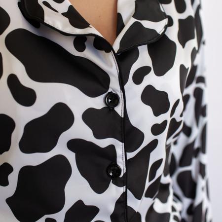 Imagem de Pijama Comprido Feminino Vaca em Cetim Lhamitas