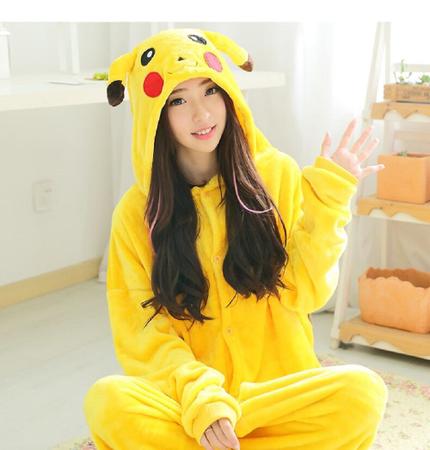 Kit Pijama com Pantufa Kigurumi Fantasia Cosplay Pelúcia Confortável  Macacão com Capuz Pikachu Amarelo