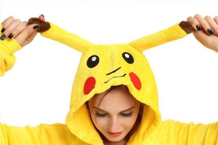 Pijama Kigurumi Pikachu: comprar mais barato no Submarino