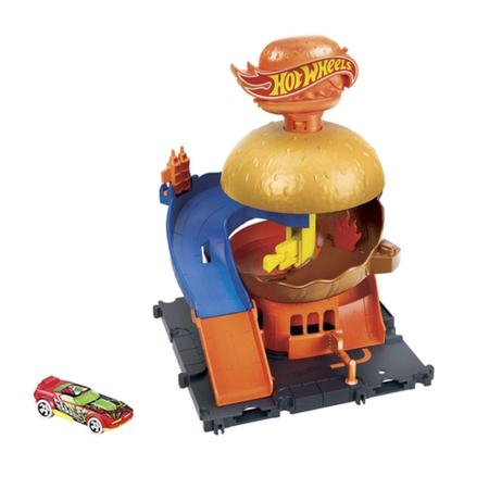 Imagem de Pista com carro hot wheels city hamburger burger drive thru