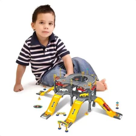 Pista De Brinquedo Carrinhos Speedster Double Park 2 Andares 3 Carrinhos 2 Helicópteros  Polibrinq - PK002 - Pistas de Brinquedo - Magazine Luiza