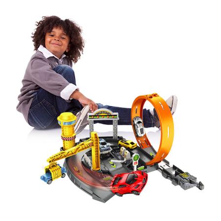 Jogo De Pista De Carrinho Speedstar Pit Stop Com Looping - Polibrinq -  Pistas de Brinquedo - Magazine Luiza