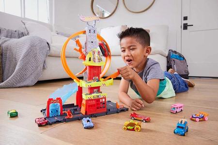 Pista Hot Wheels City Quartel dos Bombeiros Super Loop Mattel - Pistas de  Brinquedo - Magazine Luiza