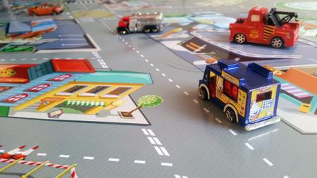 Pista Para Carrinhos Hot Wheels Grande Cidade 160cm Br71 em