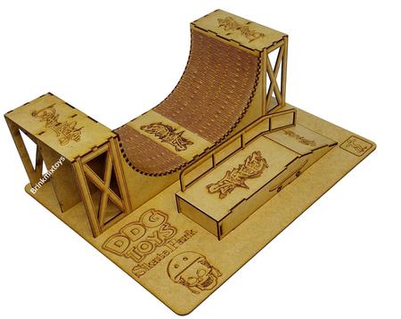 Pista Skate de Dedo para brincar em Mdf 33x6x15cm + Brinde - Loja