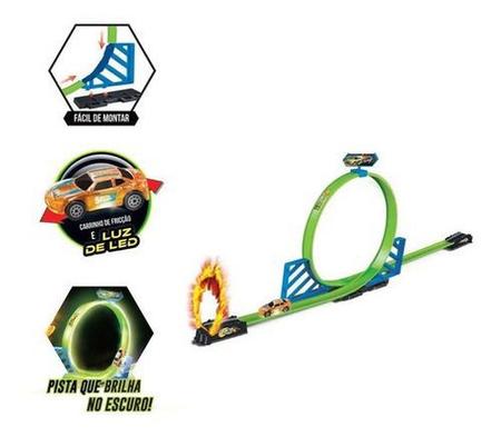 Pista de Carrinhos com Looping Speedster com 4 carrinhos Polibrinq - Pistas  de Brinquedo - Magazine Luiza