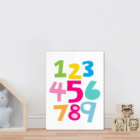Placa decorativa infantil números criança colorido - Wallkids Imagem de Placa decorativa infantil números criança colorido
