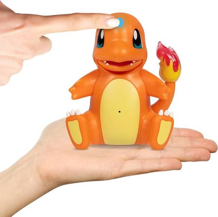 Boneco Pokémon Eletrônico Charmander com Som e Luzes