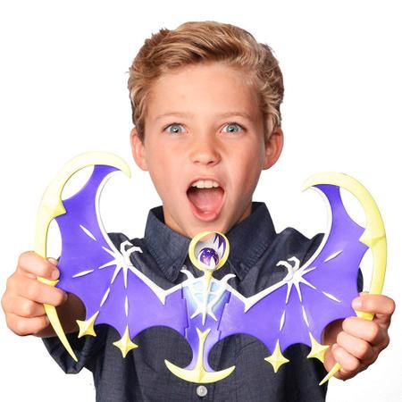 Pokemon Lendários 12 Solgaleo - DTC - Bonecos - Magazine Luiza