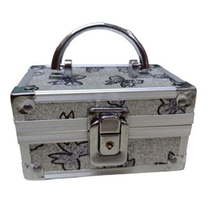 Imagem de porta jóia com chave maleta de metal cinza com borboleta