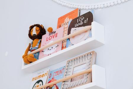 Porta Livros Infantil, Prateleira Flutuante, Berçário Madeira - Curumim Kidsroom Imagem de Porta Livros Infantil, Prateleira Flutuante, Berçário Madeira