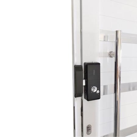 Imagem de Porta Pivotante de Alumínio 210 x 120cm com Friso, Visor e Fechadura Digital Linha 30 Direita
