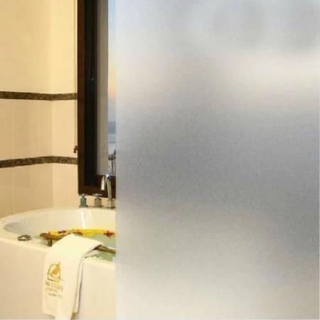 Imagem de Porta Shampoo para Banheiro com Proteção Suporte Redondo Acessório em Vidro Jateado Grego Metal Alto Brilho 