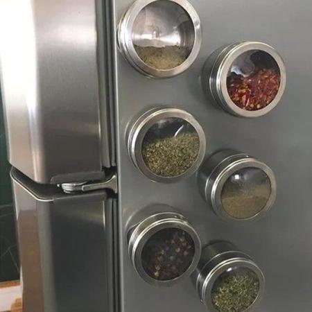 Imagem de Porta temperos e condimentos inox e base magnética com 3 potes