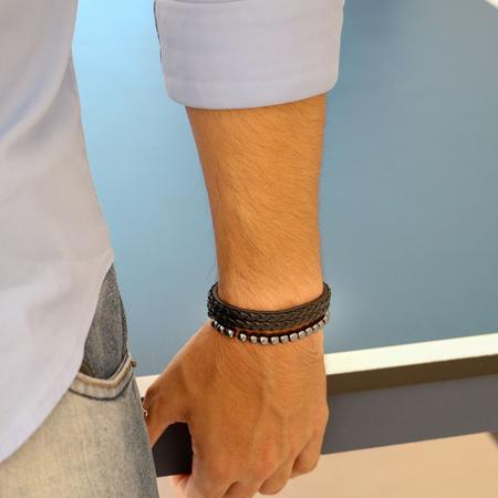 Pulseira Couro Masculina Impressive - Black Edition - Vorax Acessórios Imagem de Pulseira Couro Masculina Impressive - Black Edition
