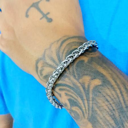 Pulseira Masculina Aço Cirurgico Elo Trigo Torcido Prata - Azmar SemiJoias Imagem de Pulseira Masculina Aço Cirurgico Elo Trigo Torcido Prata