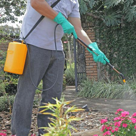 Bomba De Jogar Veneno Pulverizador Manual Com Alça Lateral - Brudden -  Pulverizador - Magazine Luiza