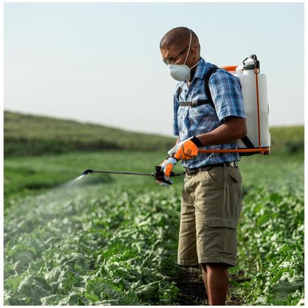 Зручна рукоятка мала вага ранцевого обприскувача Husqvarna 320SM