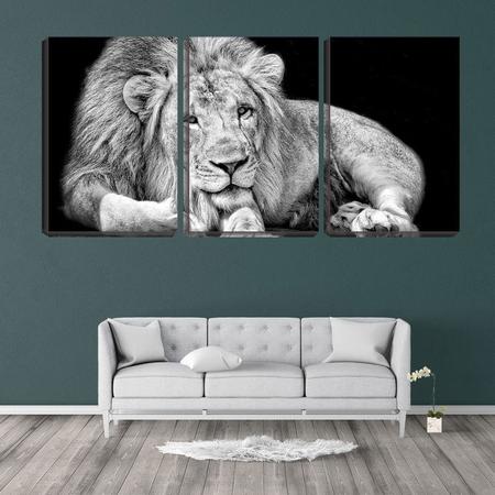 Quadro canvas 30x66 leão pb deitado fundo preto - Crie Life Imagem de Quadro canvas 30x66 leão pb deitado fundo preto