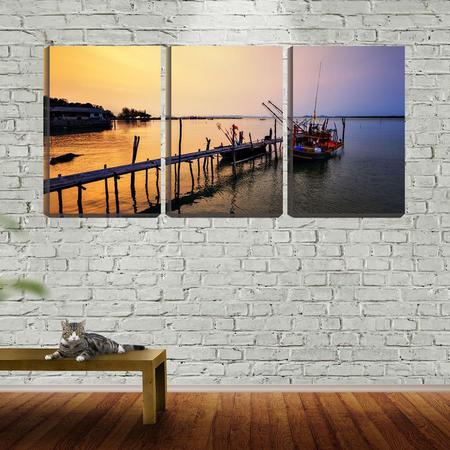 Imagem de Quadro Decorativo 45x96 píer de bambu e barcos ancorados