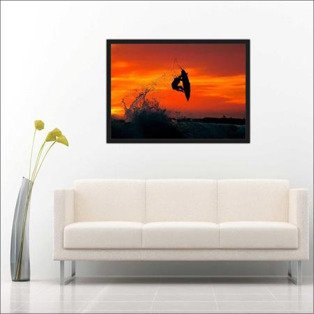 Imagem de Quadro Decorativo Surfista Surf Praia Mar Onda Salas Quartos Decorações Com Moldura