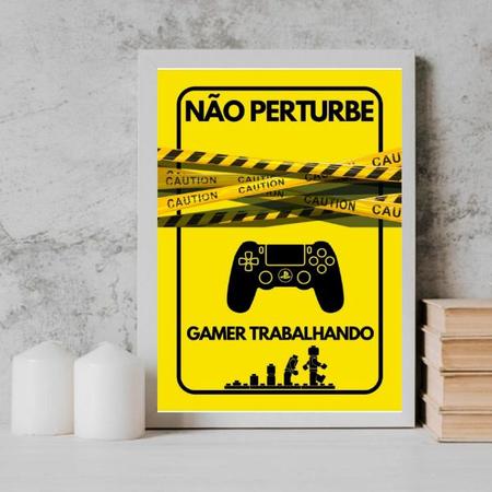 Imagem de Quadro Para Porta Gamer Trabalhando 45x34cm - com vidro