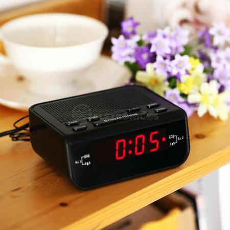 Imagem de Rádio Relógio Alarme Despertador Digital AM/FM Com Alarme Fonte Bivolt LE671