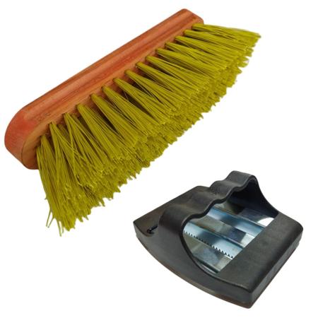Raspadeira Zincada Para Pêlos + Escovão de Banho Equinos e Muares - Selaria Filimar Imagem de Raspadeira Zincada Para Pêlos + Escovão de Banho Equinos e Muares
