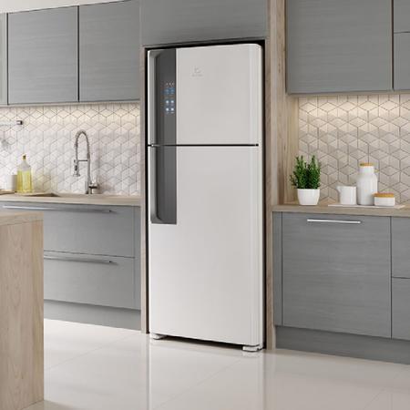 Imagem de Refrigerador Electrolux Frost Free 474 Litros Top Freezer Branco DF56  220 Volts